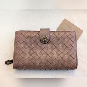 Bottega Veneta Intrecciato Wallet Bifold medium Leather zip around 5.5" x 3.5